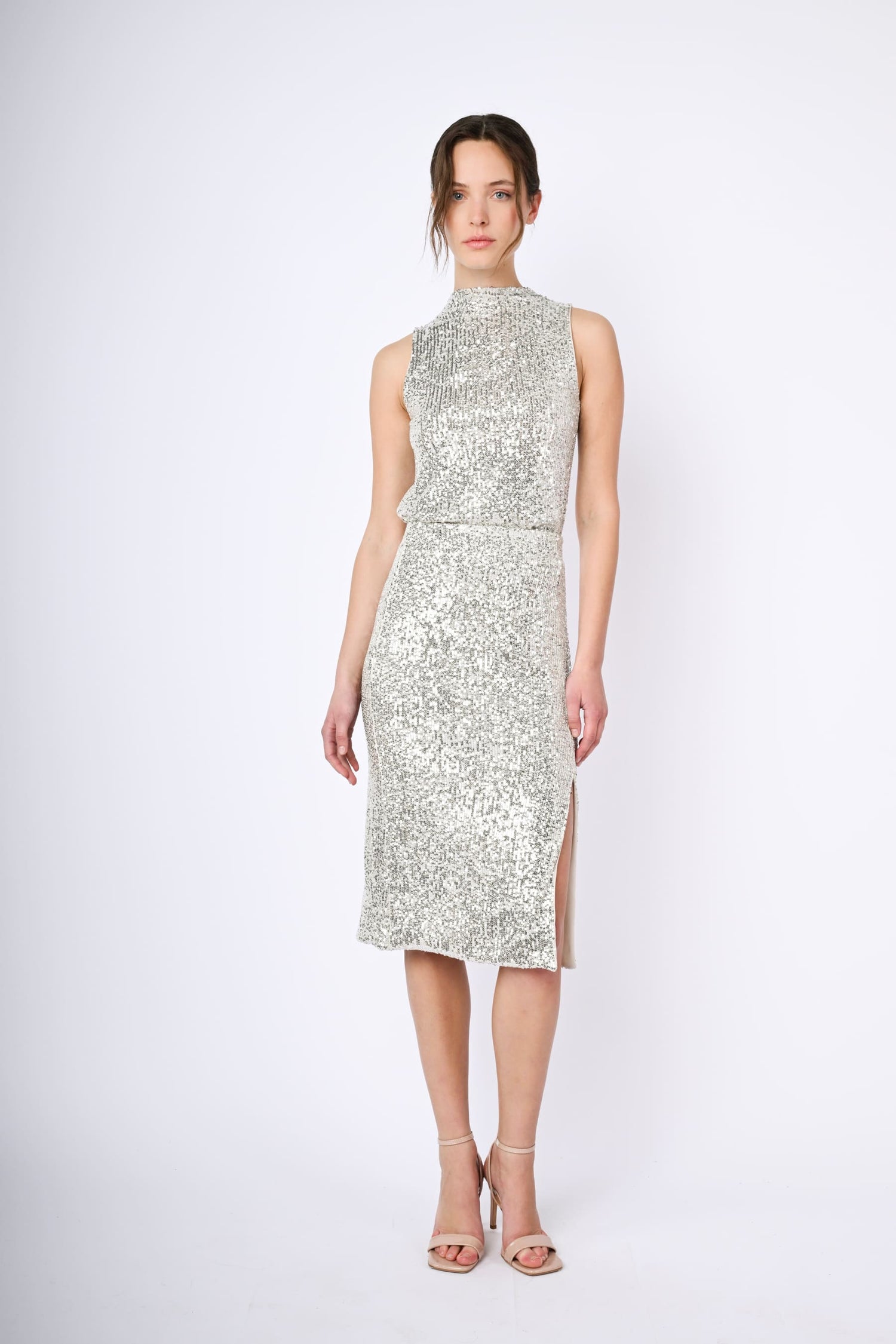 MEA726AR-23_1_1_21506298-e81d-4d72-a332-d27562740e9b