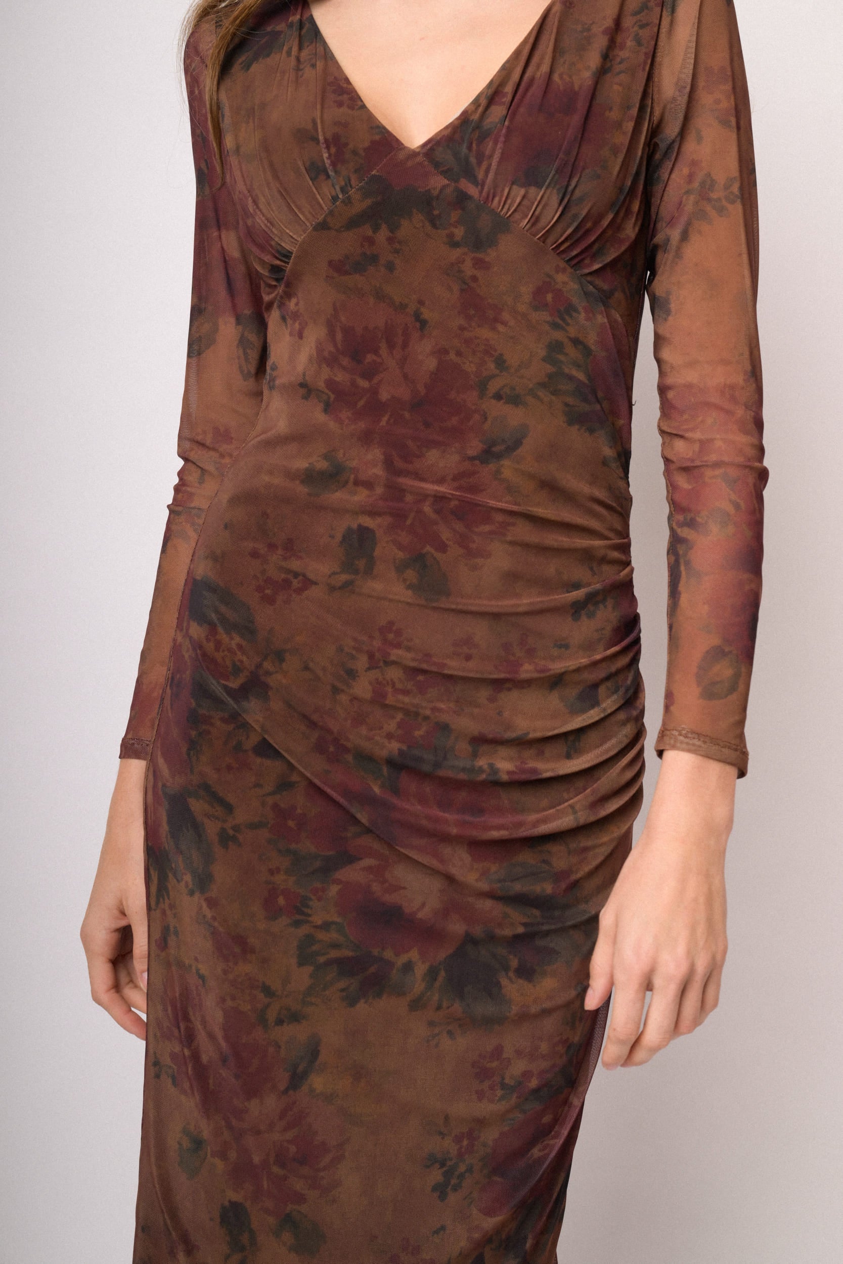 Abito midi in tulle stampato marrone e bordeaux