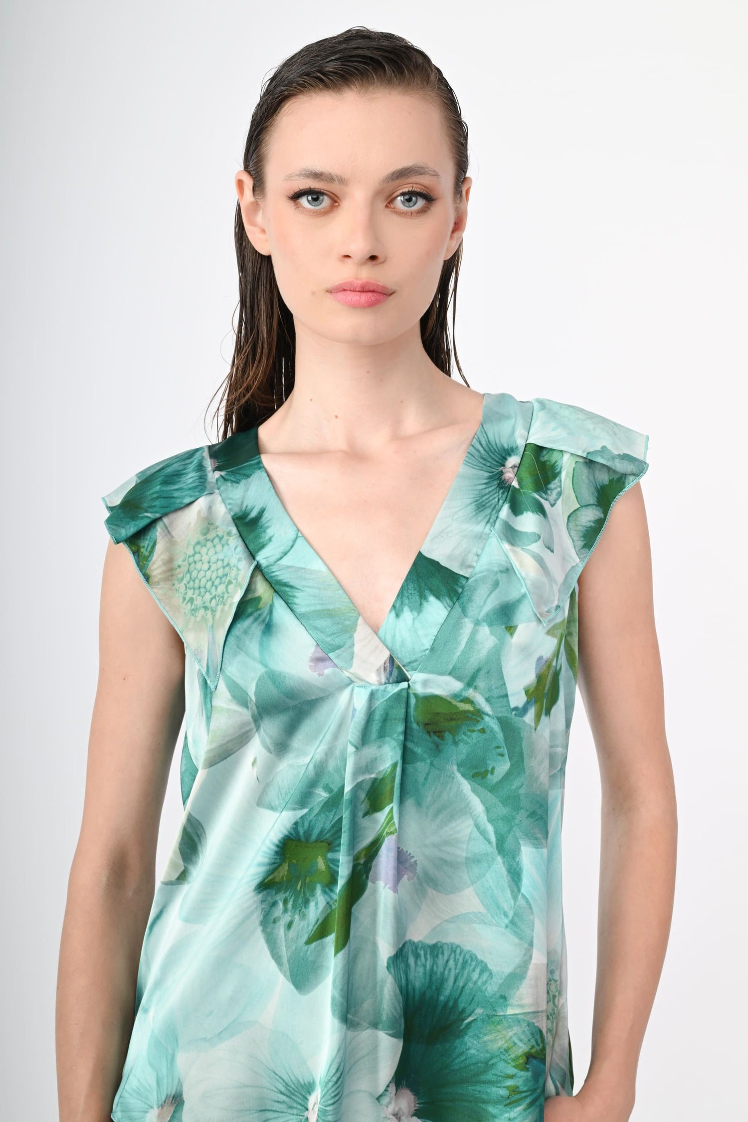 MM4FAVE-24_3_3_07628192-0c61-4235-95c3-38f47e126966