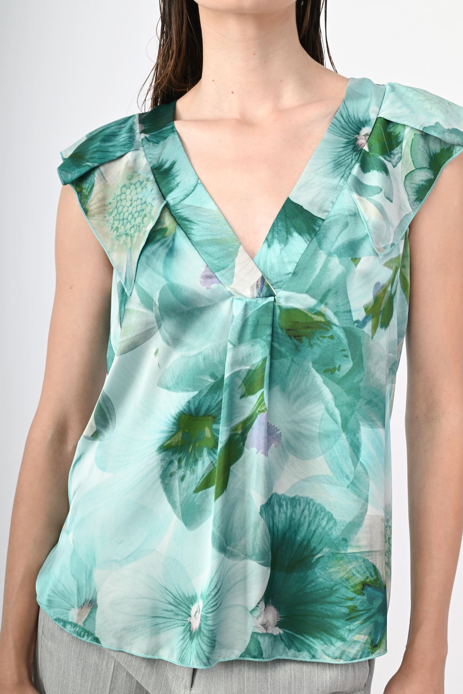 MM4FAVE-24_4_4_ddfe49a2-4951-481a-bf19-30d7c64a573f