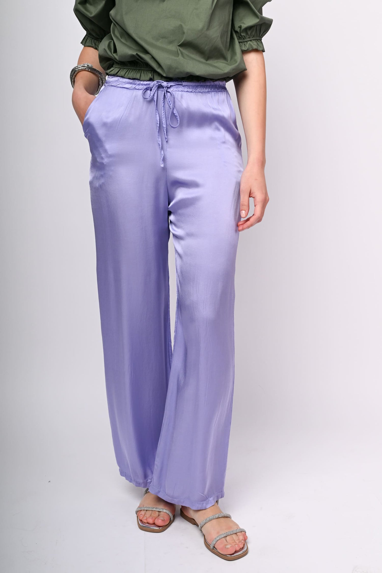 MO21485VI-23_6_6_bf536560-5be8-40bd-a0d3-473be367dfd3