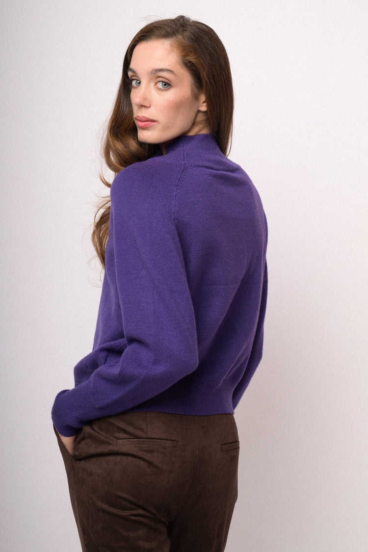 Maglia over a lupetto viola