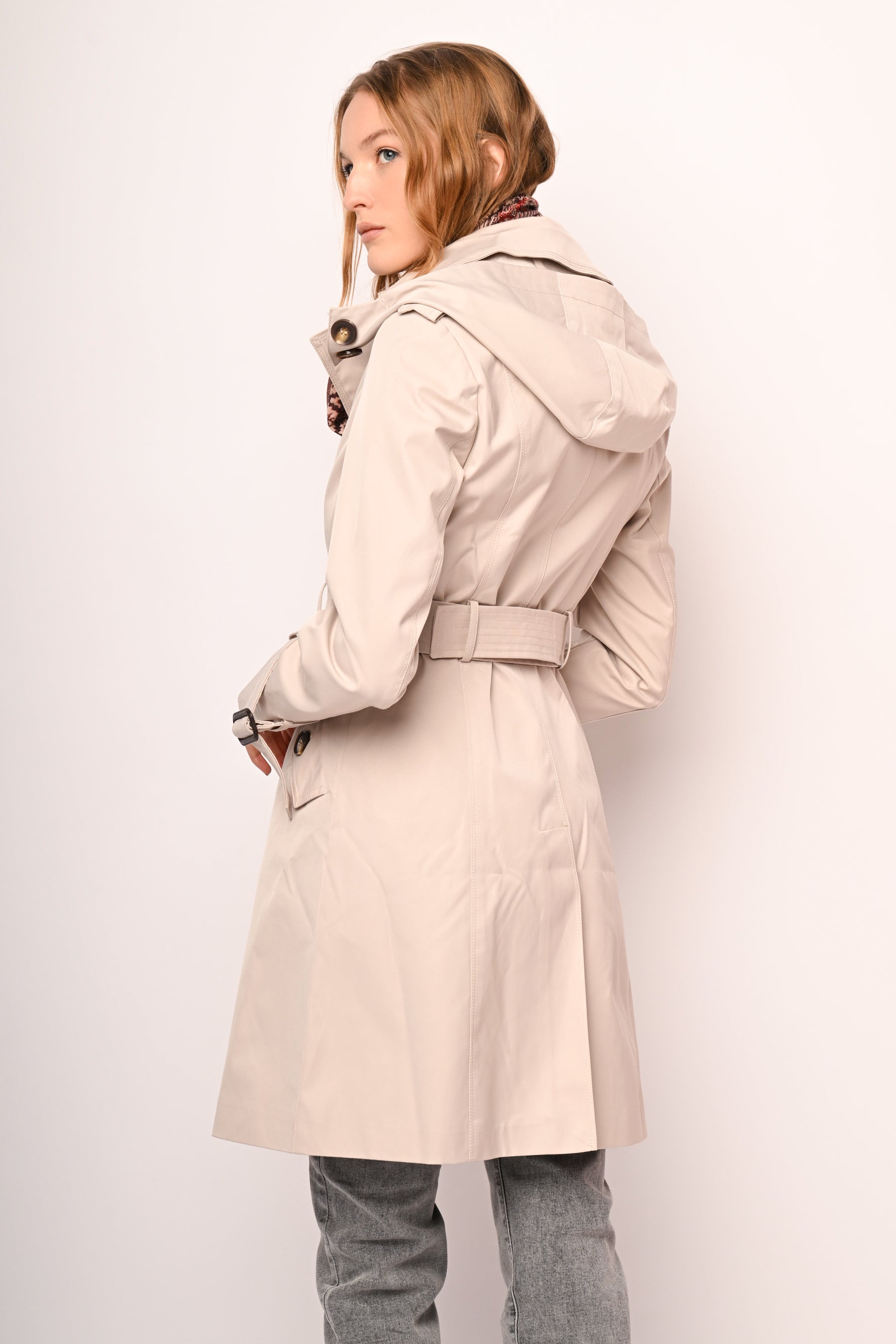 Trench doppiopetto con cappuccio