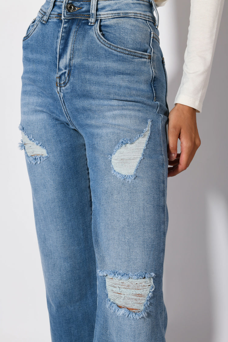 Jeans palazzo con strappi