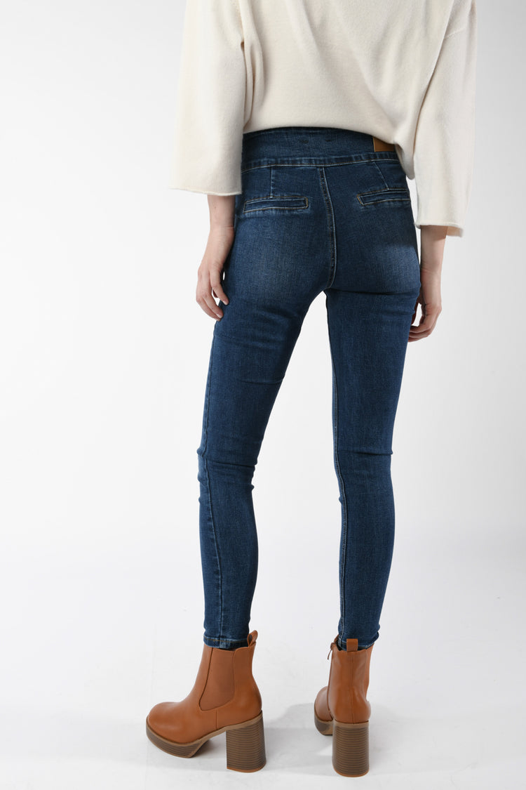 Jeans skinny con bottoni