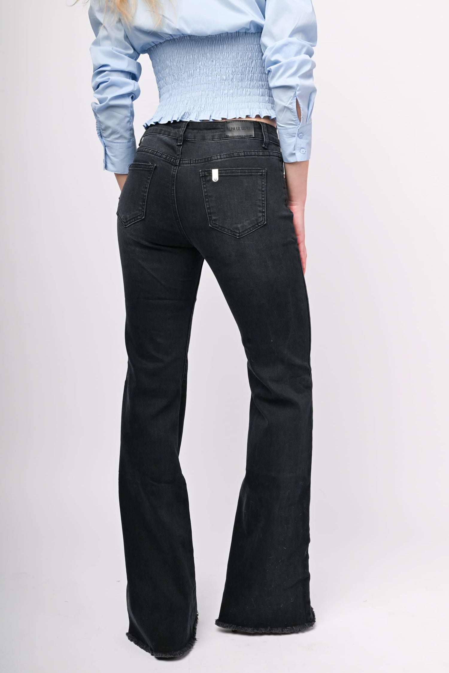 N601JE-24_3_3_e515b51b-9394-43cb-a839-6e78c35bb791