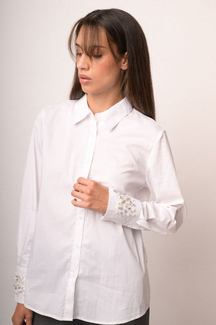 Camicia con polsino applicazione