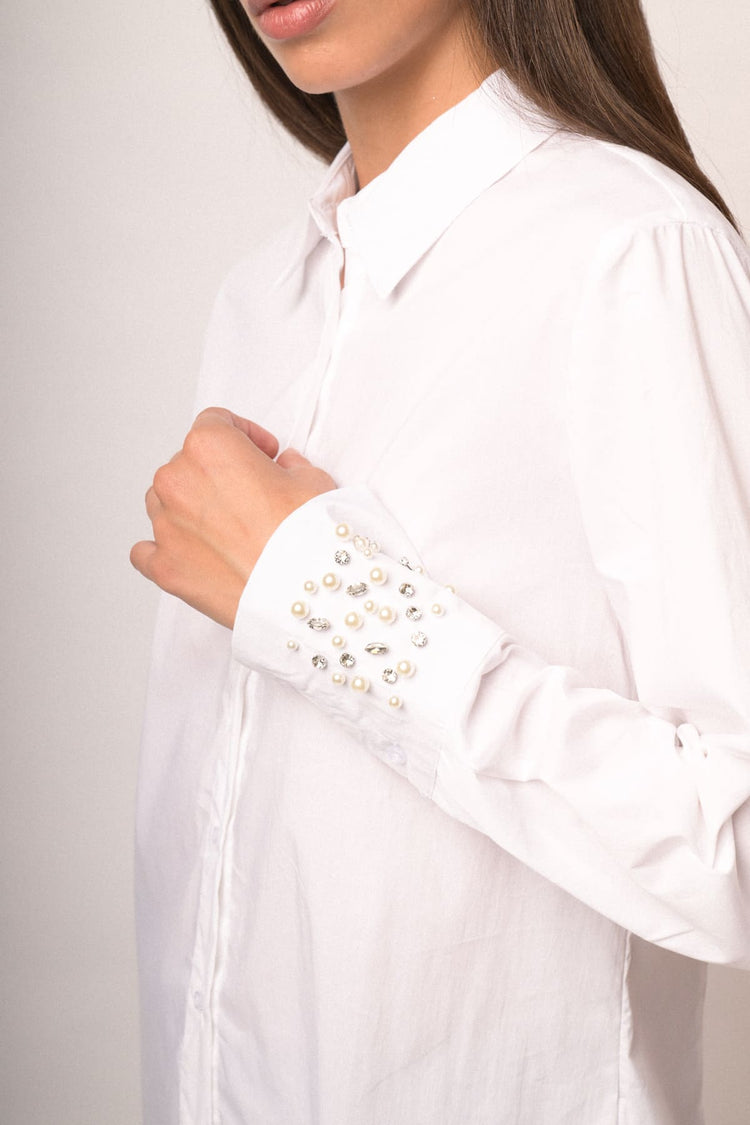 Camicia con polsino applicazione