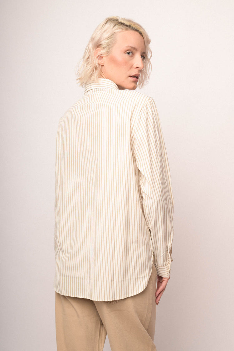 Camicia con bottone cuore righe