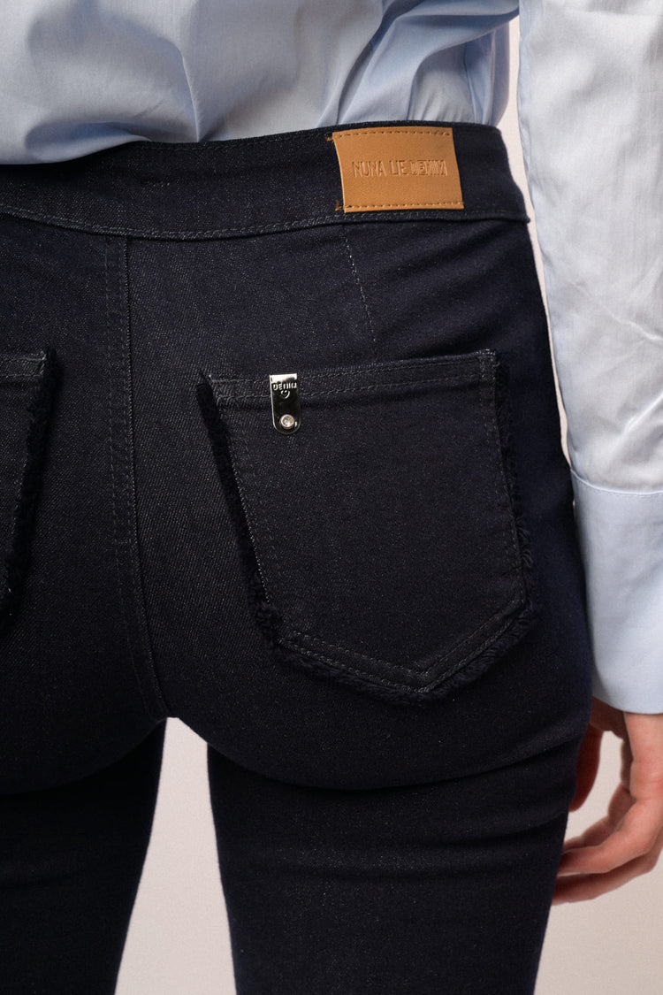 Jeans zampa scuro