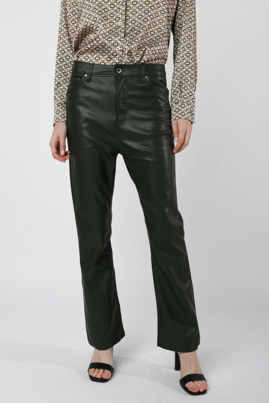 N9055VE-23_2_2_a2b565ff-74bb-4548-8f5a-b07e9c002ec2