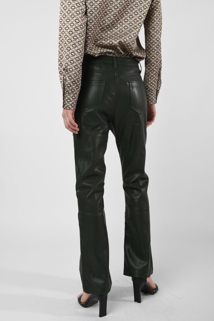 Pantaloni svasati in similpelle