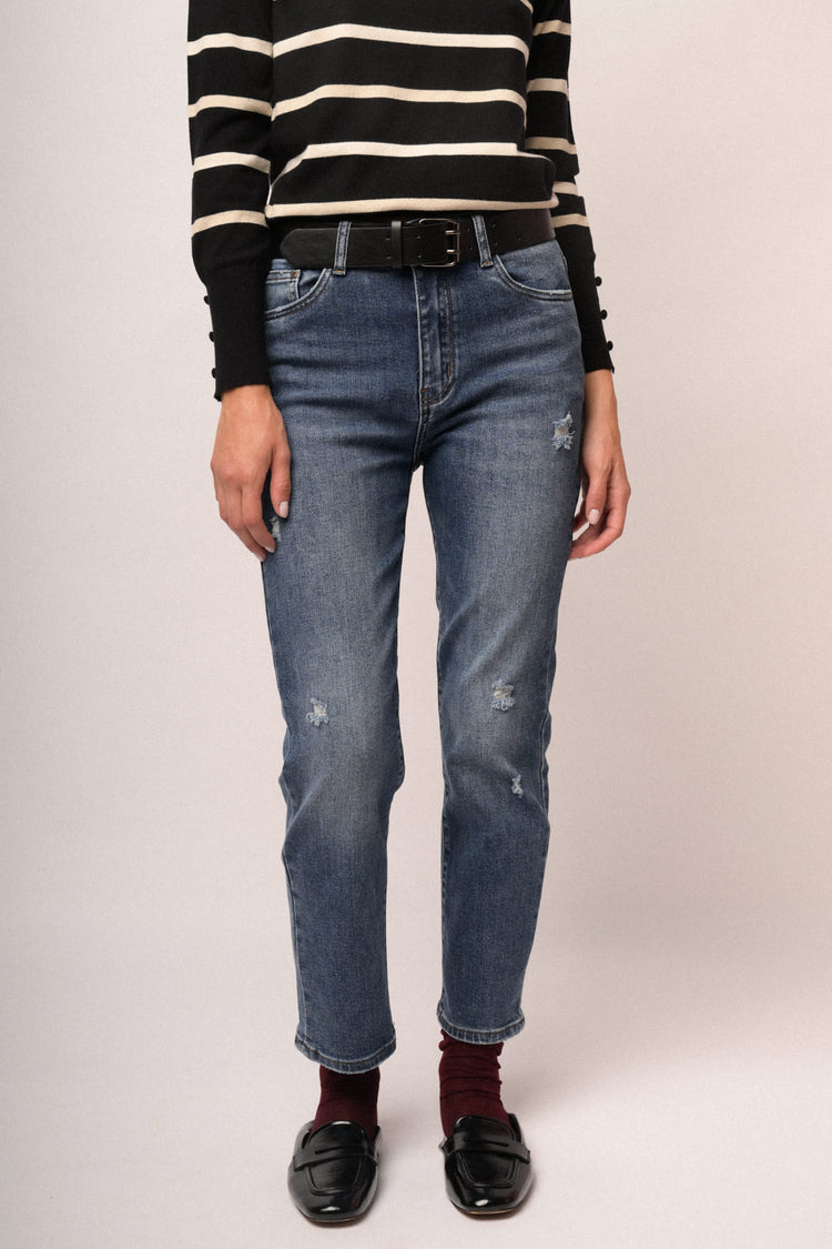 Jeans regular con cintura alta