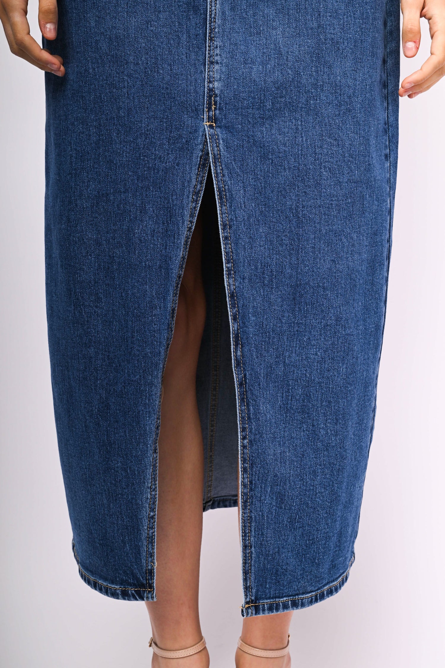 NSJ1233JE-24_5_4_f6abae60-a7e5-43bb-b43e-cf478fd33a15