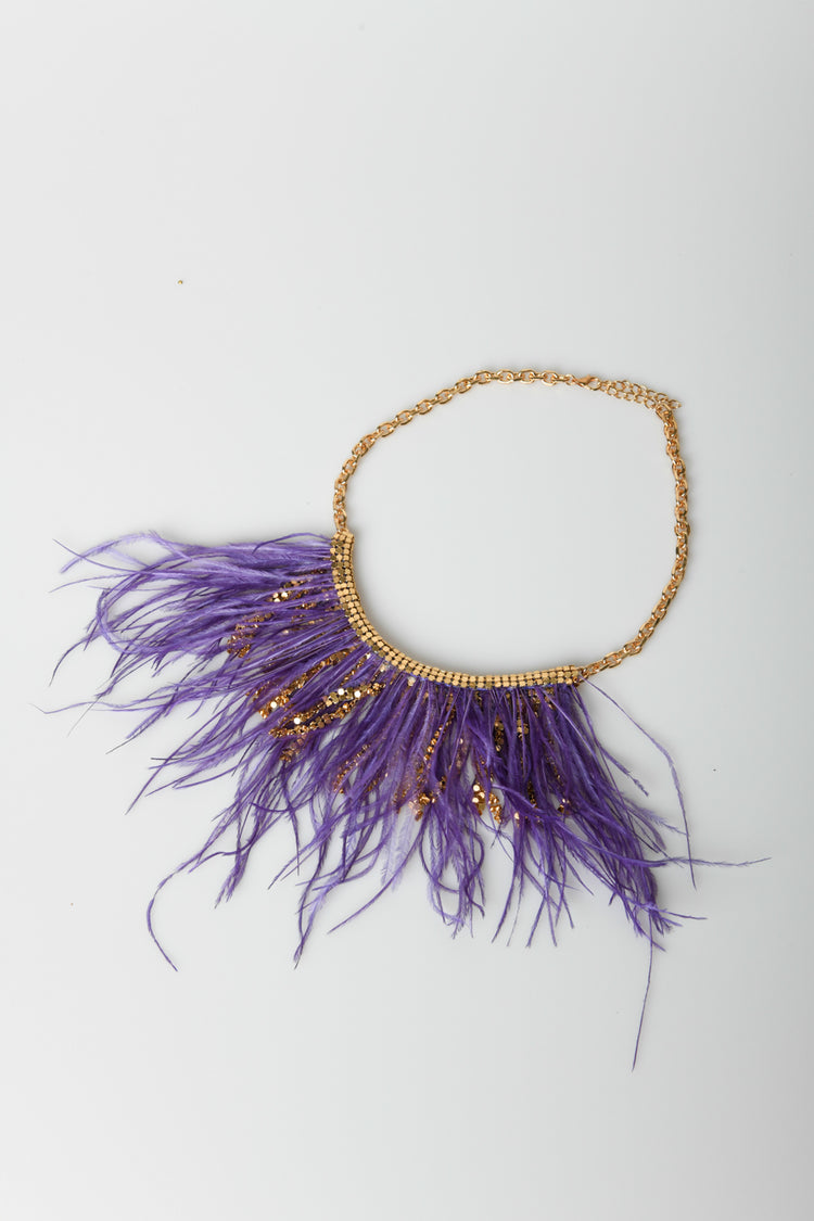 Collana con piume e strass