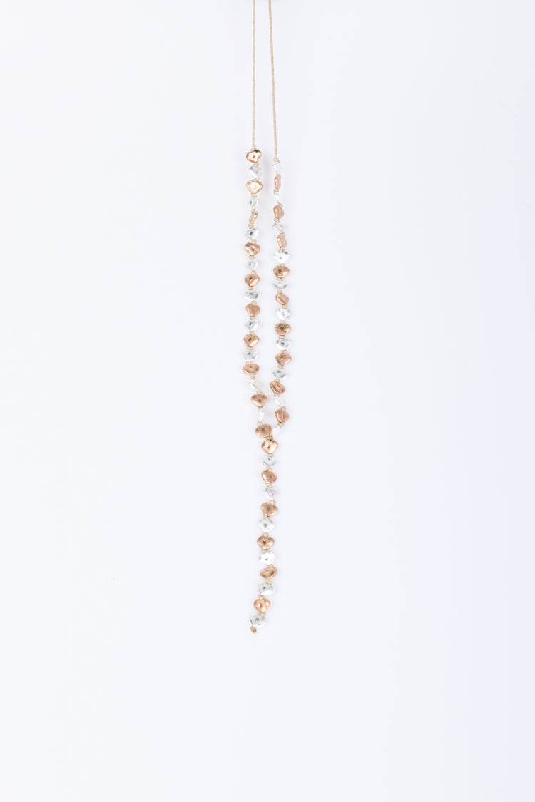 Collana lunga con pepite