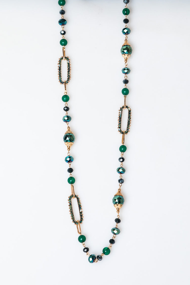 Collana lunga con sfere