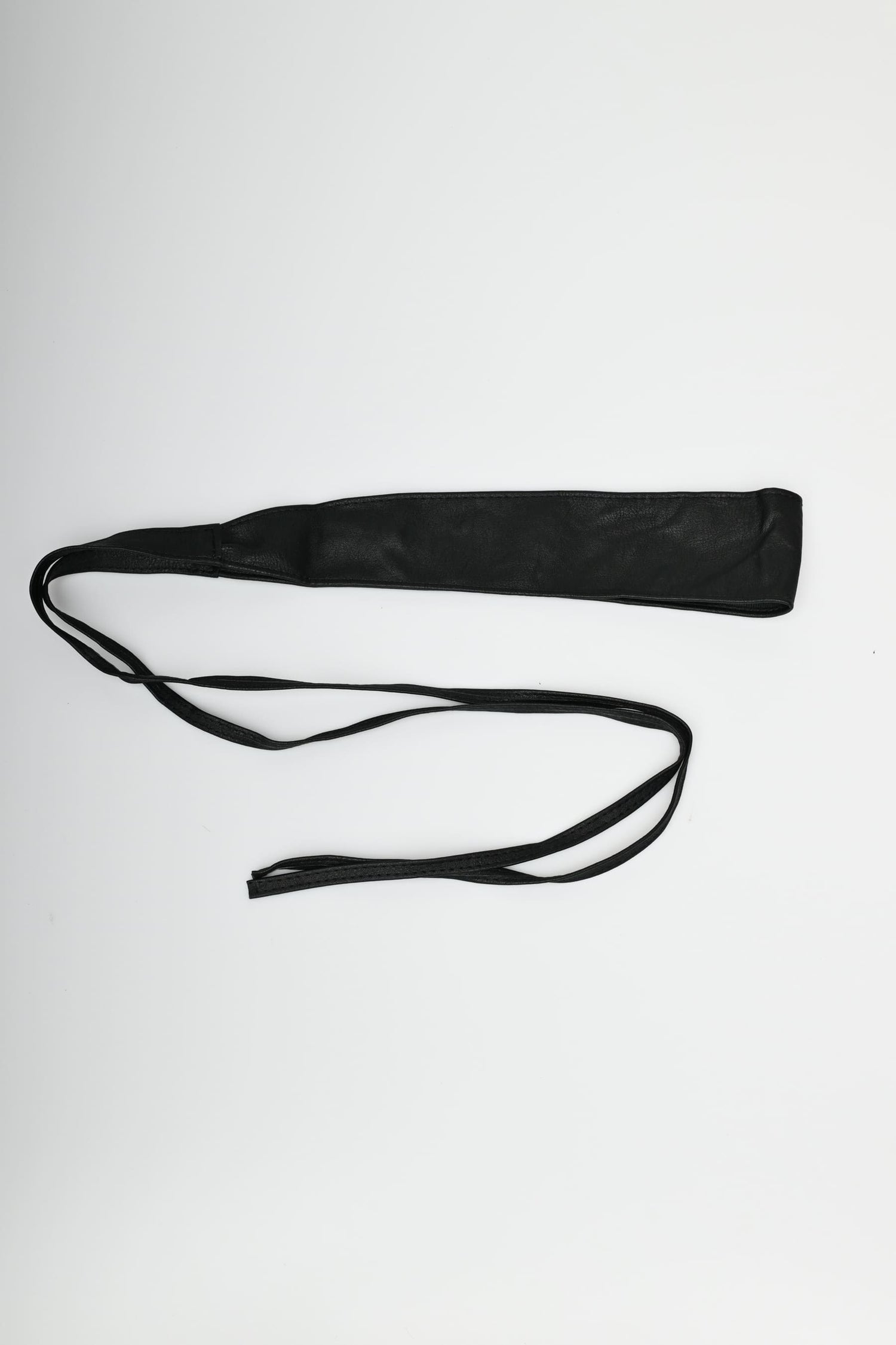 OY105NE-23_1_1_af3461a0-6f41-4d40-820f-b41ab80b45fc