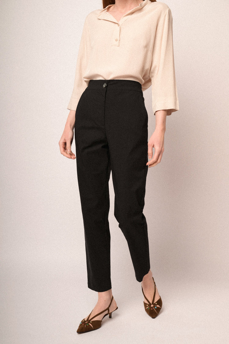 Pantaloni a vita alta con gamba dritta nero