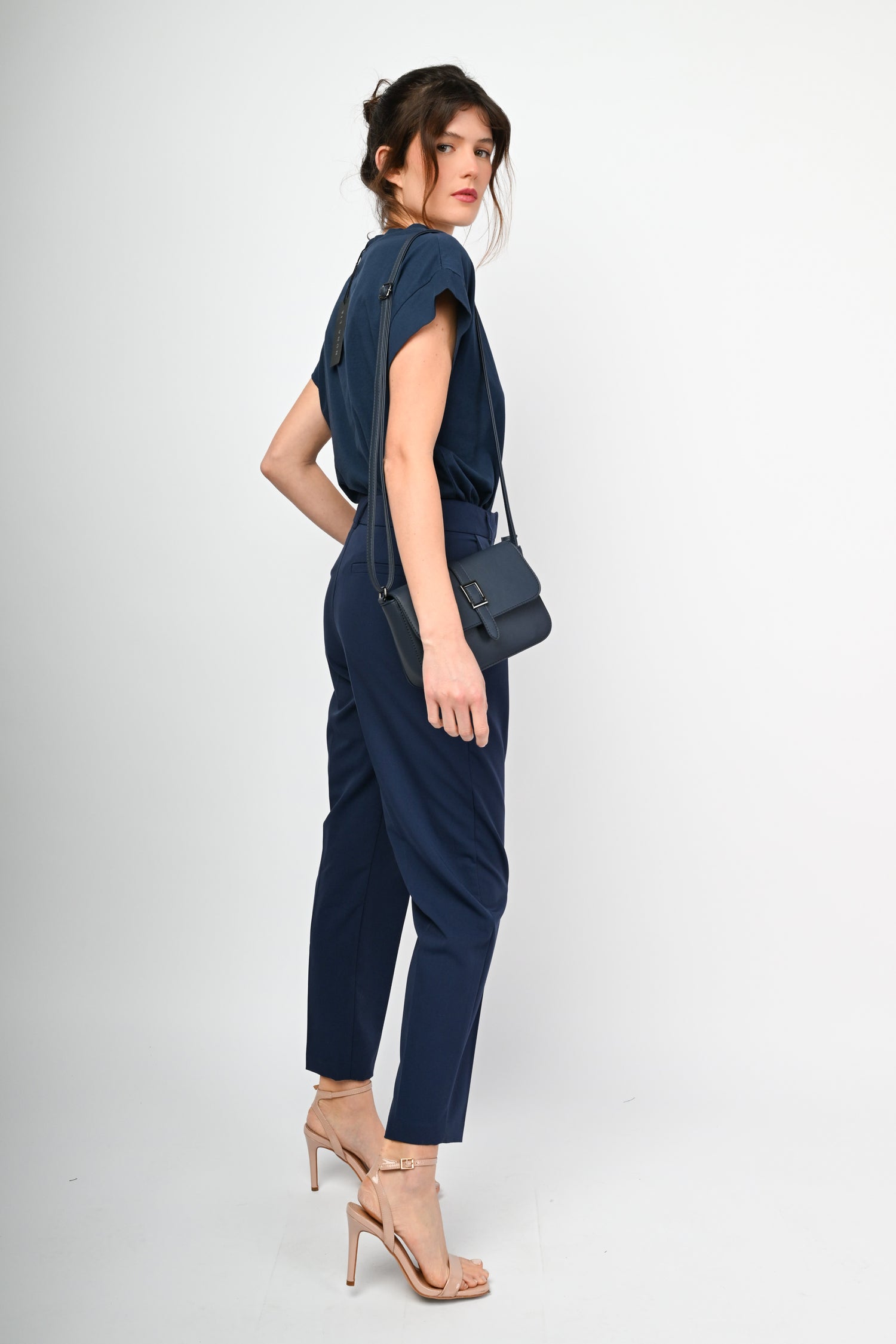 P3262MFBL-24_8_8_364931d8-927a-47b8-b1d6-a2d6eb098e41