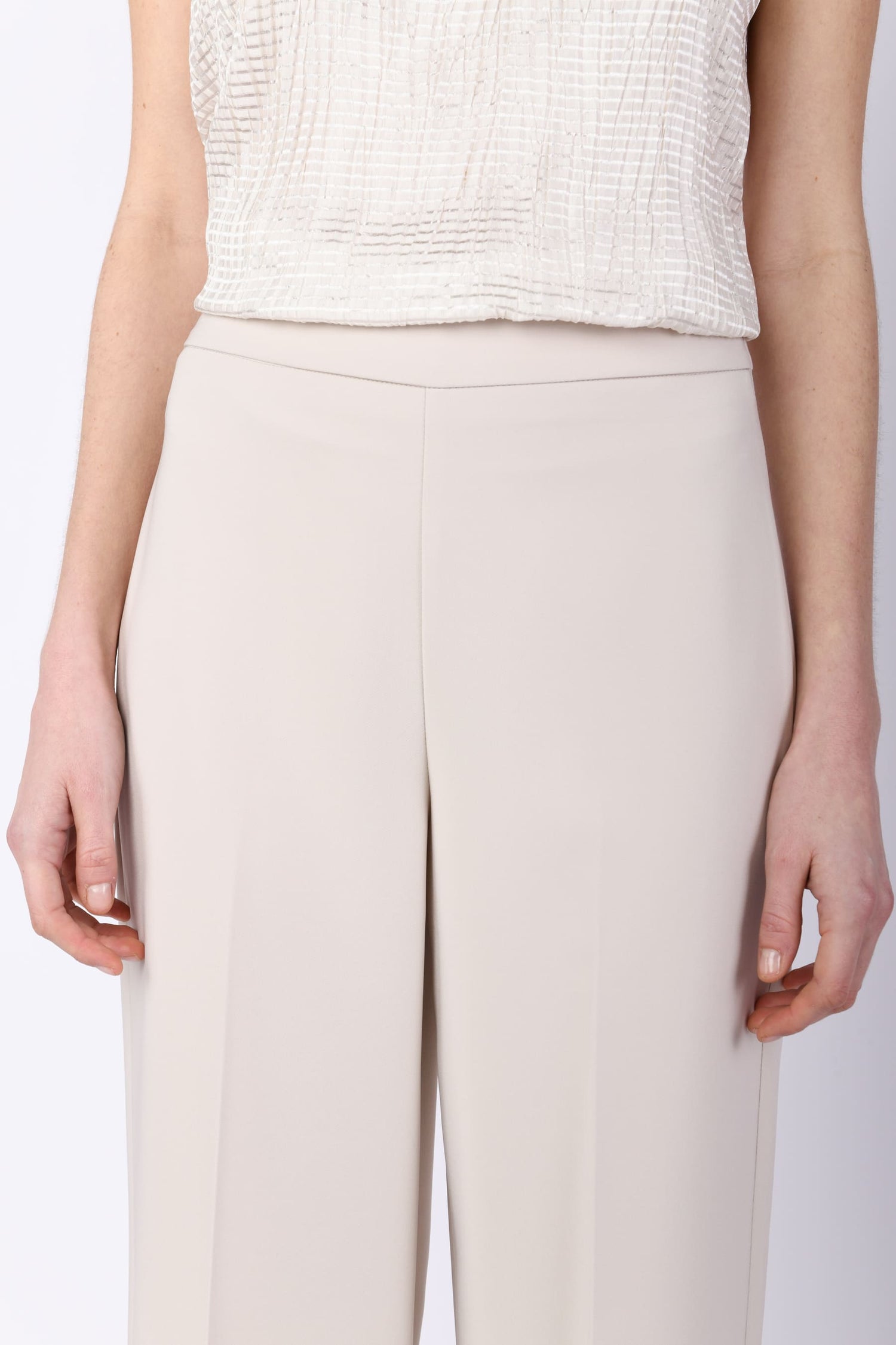 P3379PMFBE-24_4_4_06f158ce-cd67-4a03-b170-1d586ed93f59