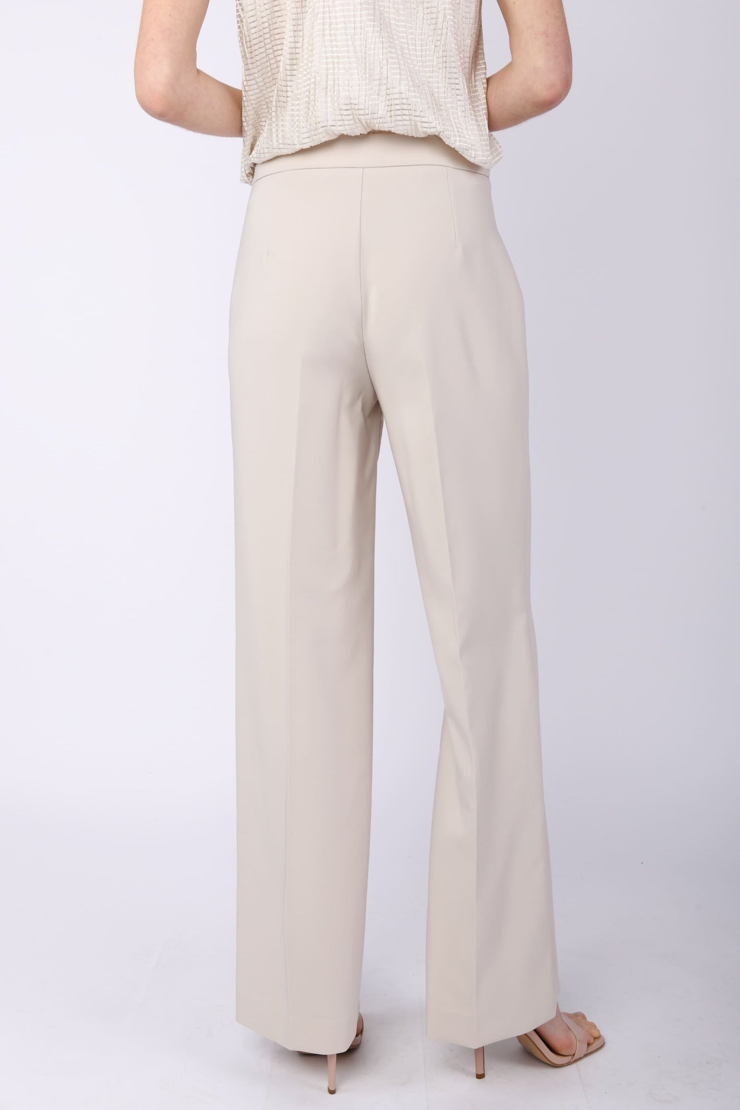 P3379PMFBE-24_5_5_aae7e29e-fe3d-4010-a418-5b31dbaba8d0