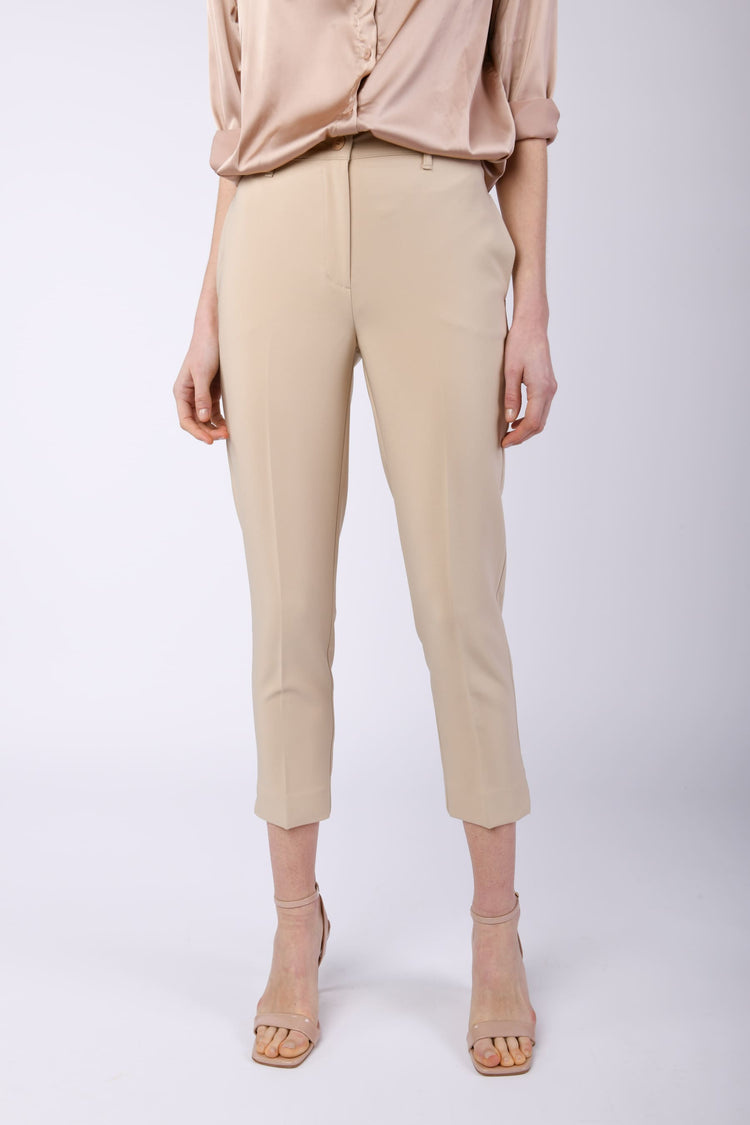 Pantalone a sigaretta con piega stirata