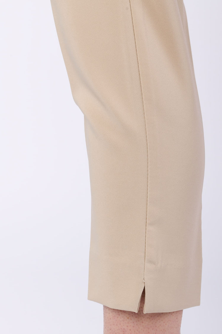Pantalone a sigaretta con piega stirata