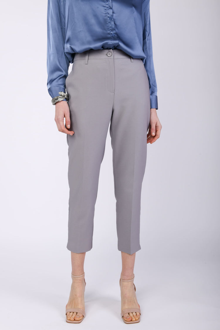 Pantalone a sigaretta con piega stirata