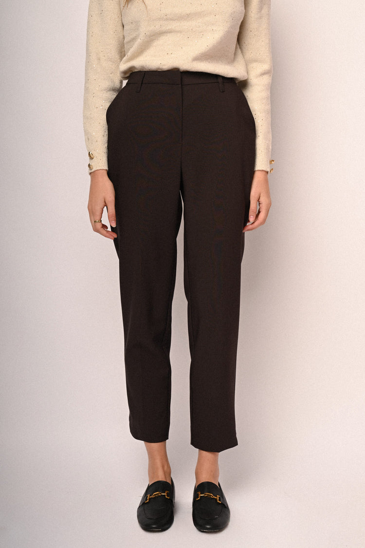 Pantaloni basic con tasche laterali
