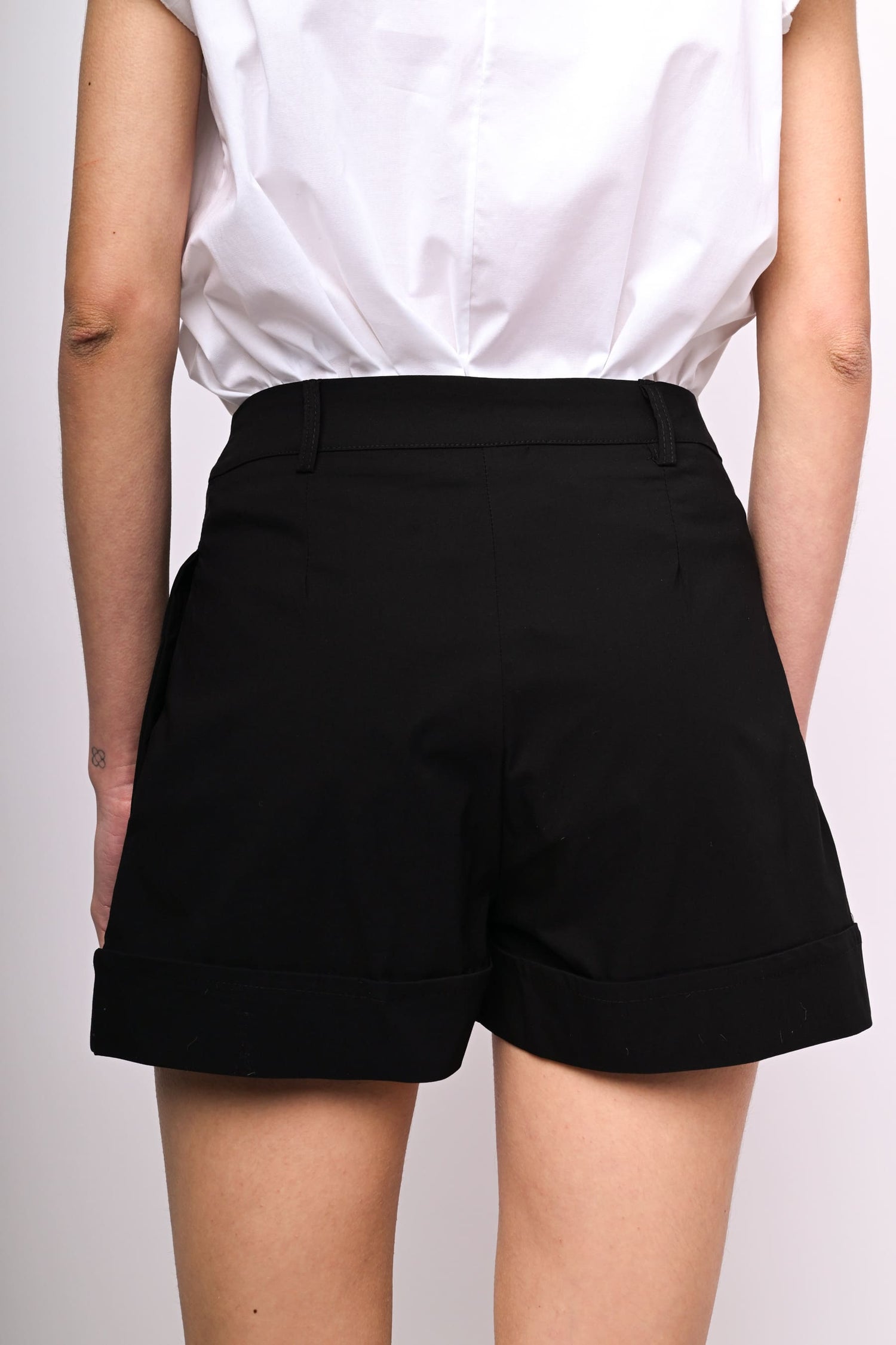 P434T250NE-24_3_3_f4b249e1-589c-4541-9a38-c5ff7924d990