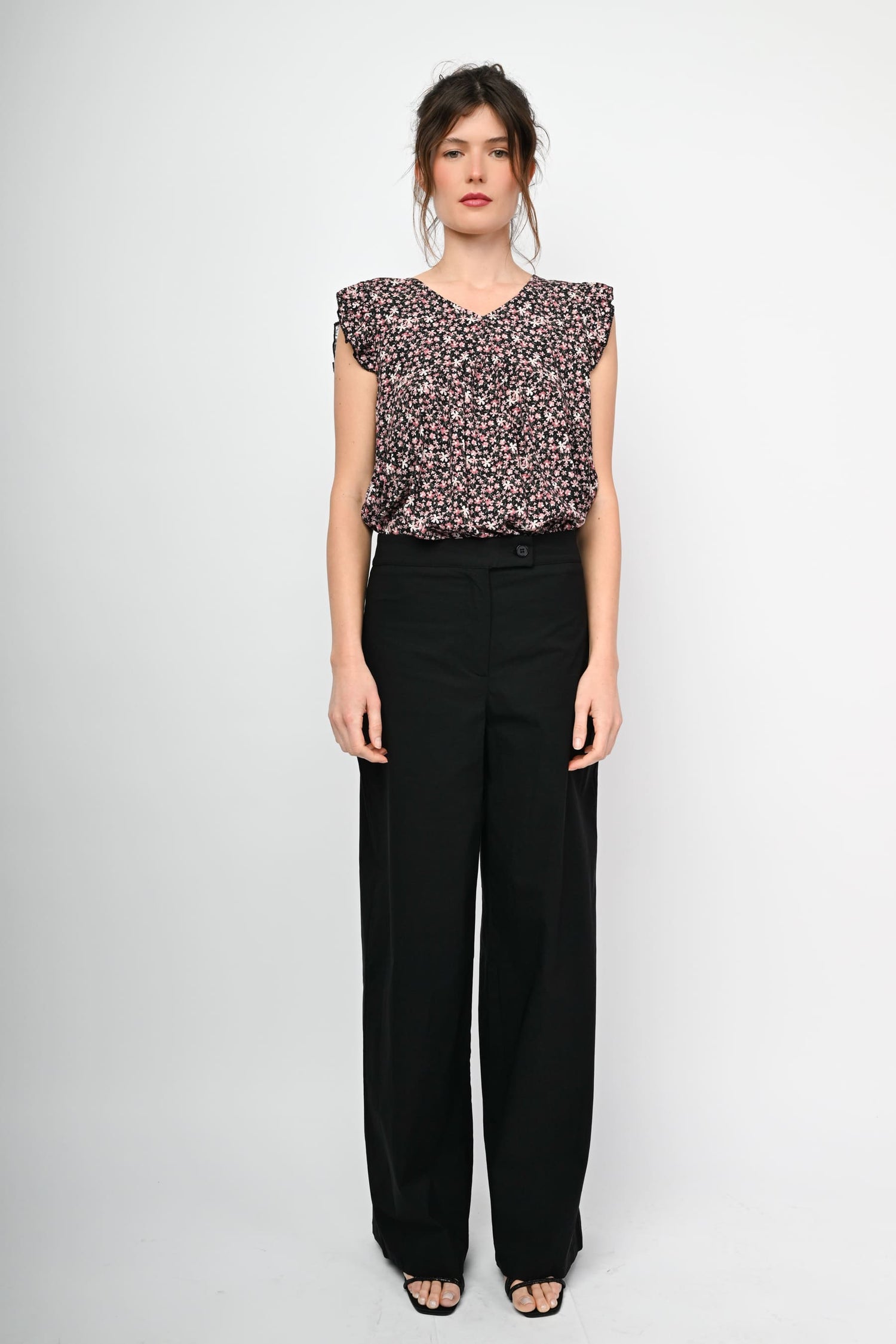 P660T250NE-24_6_6_90748875-8102-4fca-8ce1-a1fb8a1d0a08