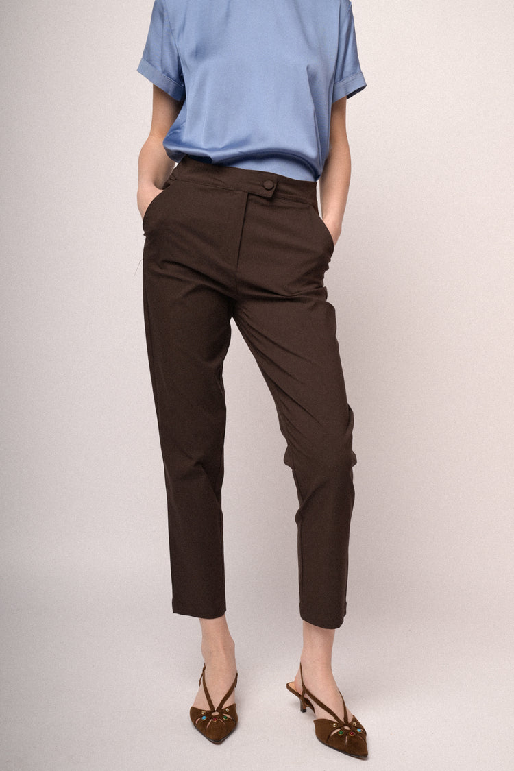 Pantaloni slim-fit misto viscosa cioccolato