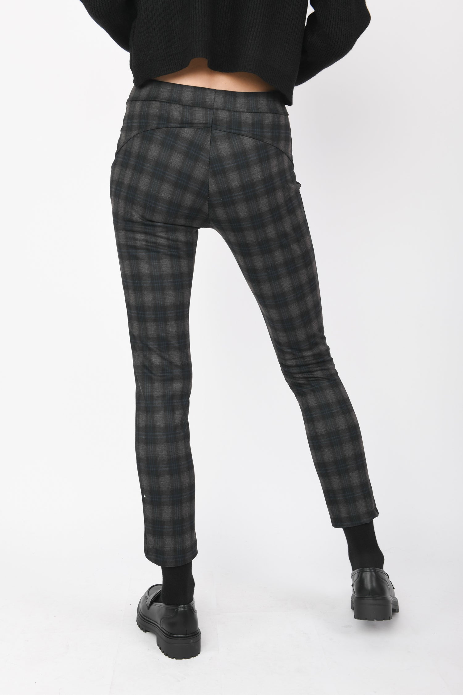 PA2020QFABL-23_3_3_c541f16a-ec4a-4b85-9512-85a19952edf2