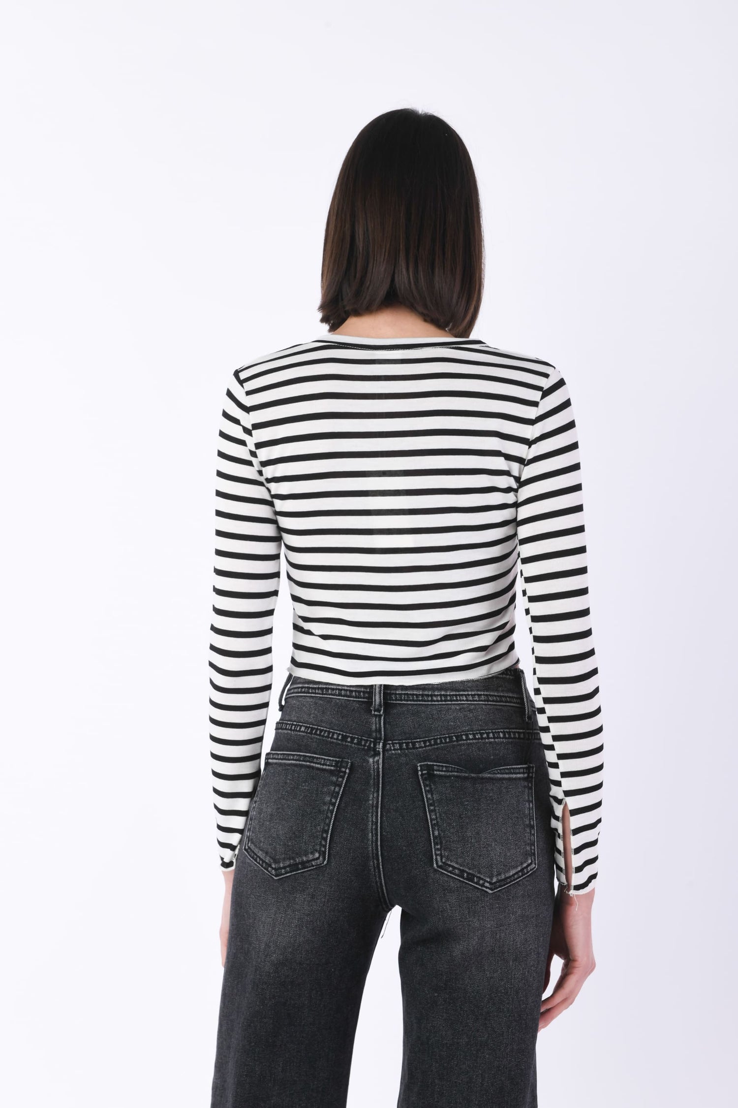 PL16935715FANE-24_4_4_579db01b-d5d3-4def-a1f7-8533a36c0e97