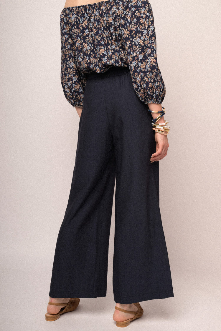 Pantaloni palazzo in viscosa blu con vita elasticizzata