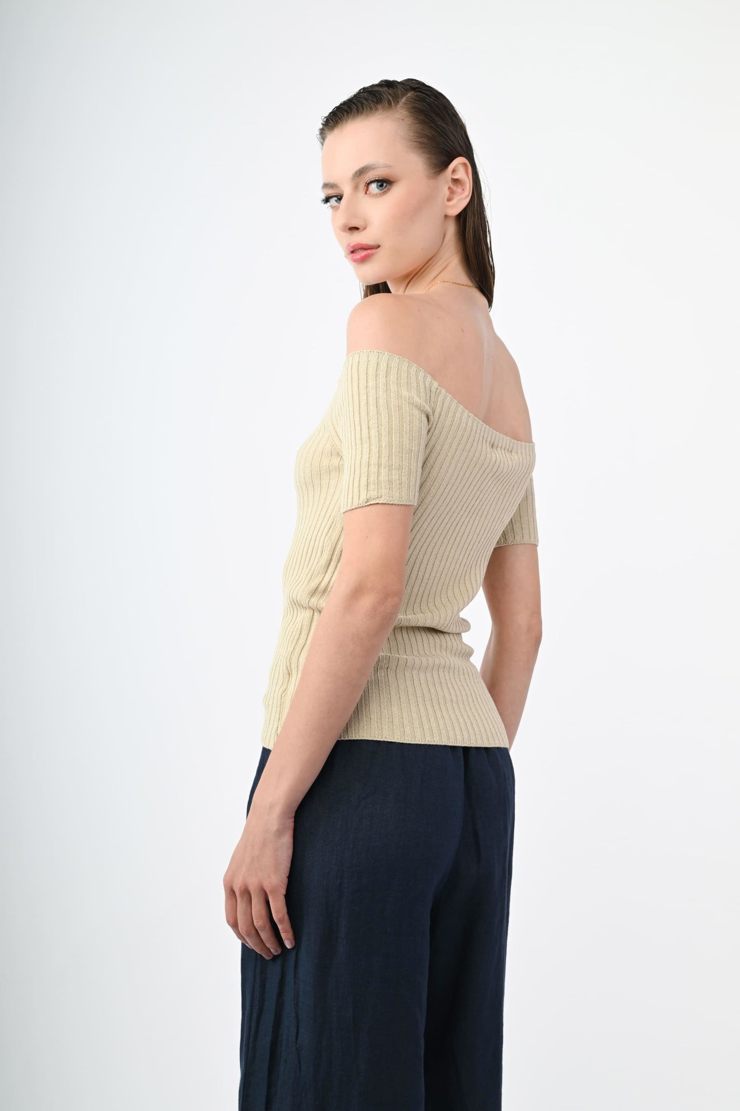 PUL304BE-24_4_4_75919243-5748-4430-8b09-6a501b1c133e