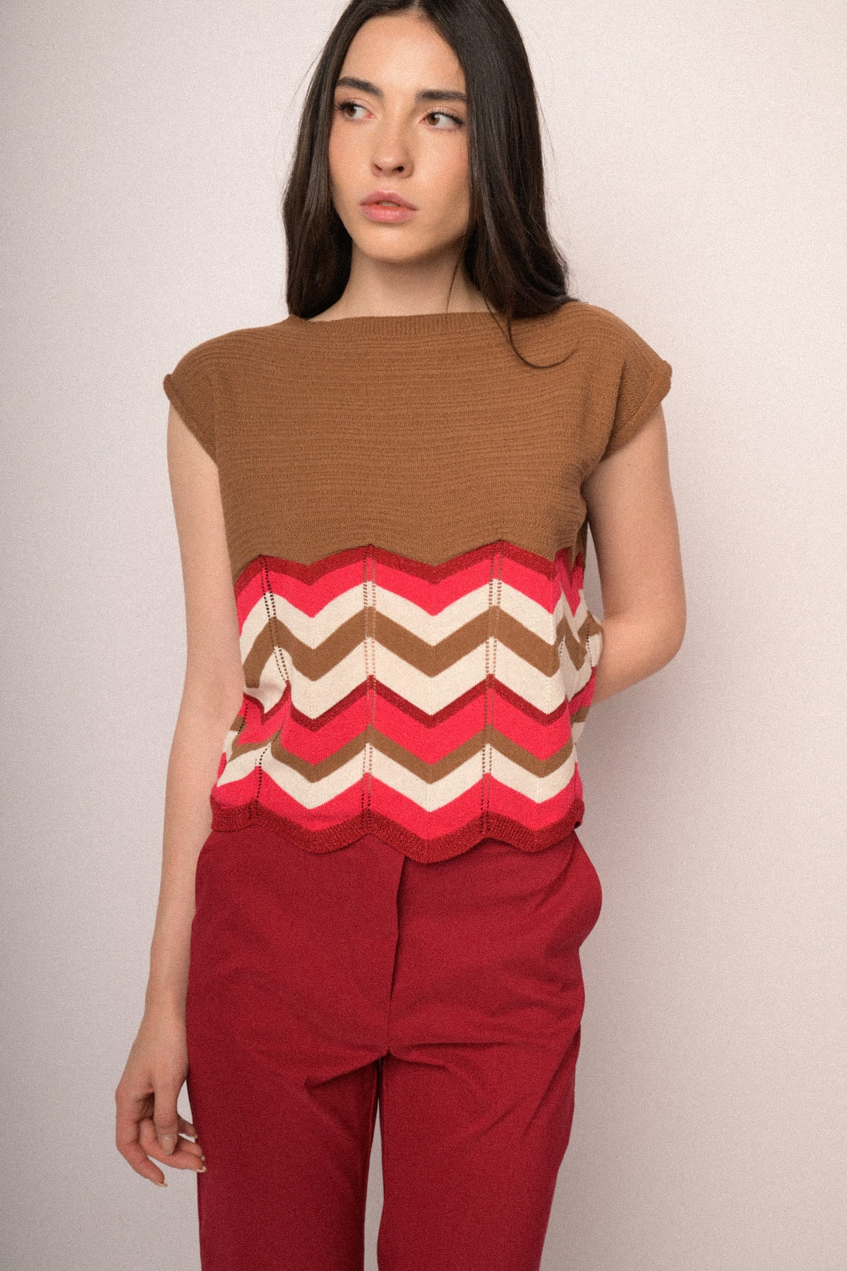 PULL016FAMO-26_2_2