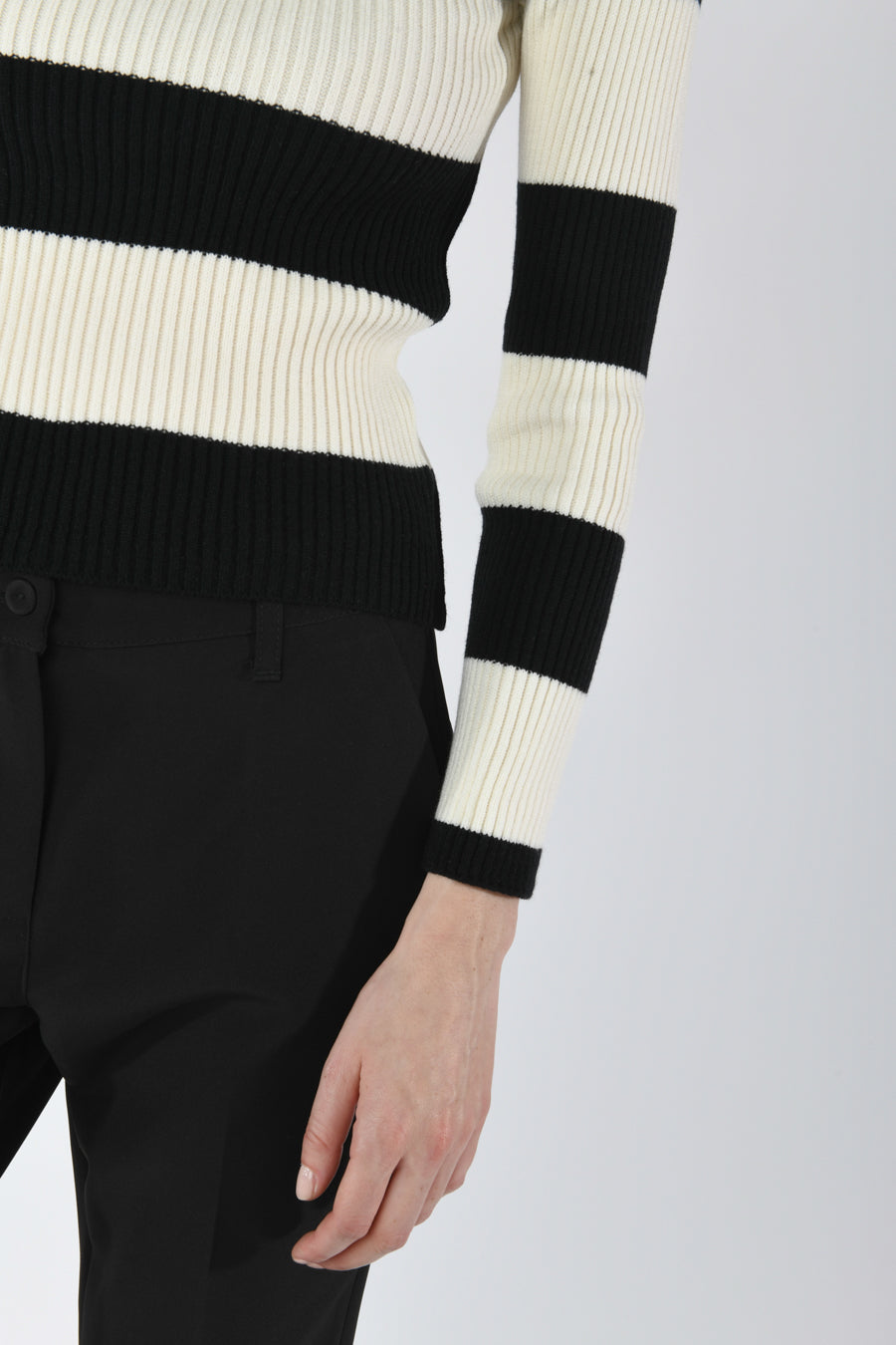 PULL48FANE-23_4_4_ec33ff7e-ae21-4ce9-9897-6e3a634c71fa