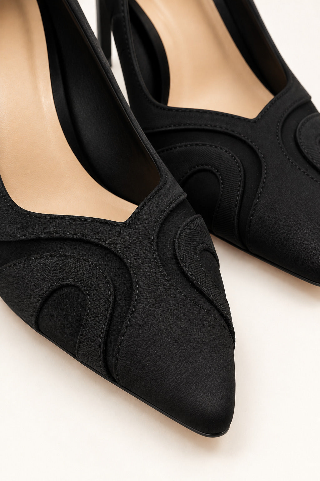 Decollete con tulle