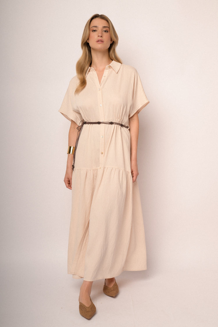 Abito chemisier lungo beige con cintura