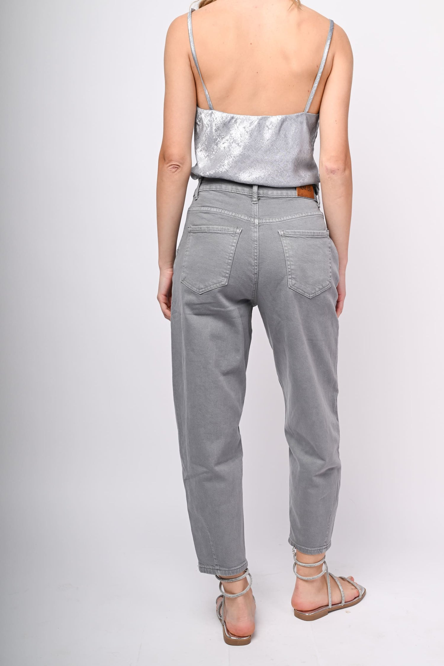 SJ652BI-24_5_5_83ae4605-126e-4390-8335-39f8ee0dda3d