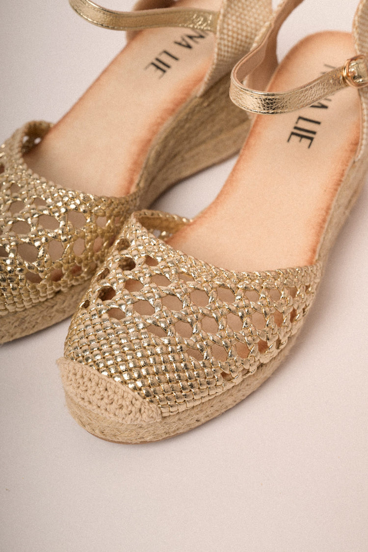 Espadrillas con rafia intrecciata oro