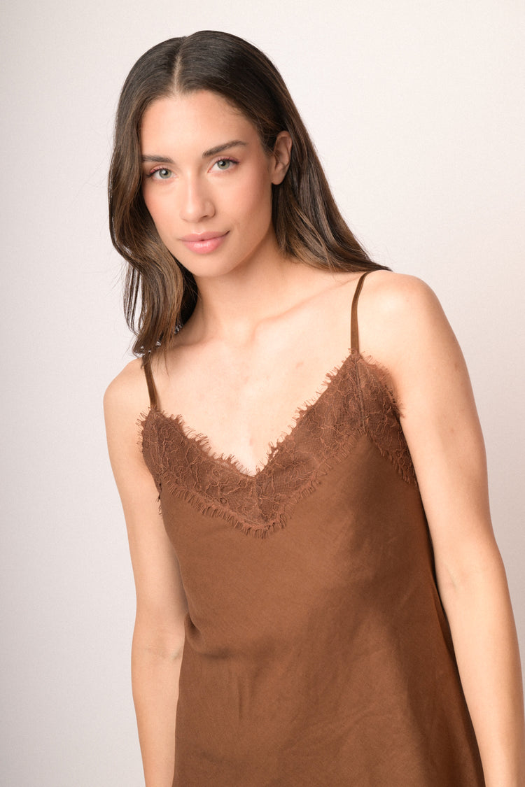 Top con pizzo misto lino cioccolato