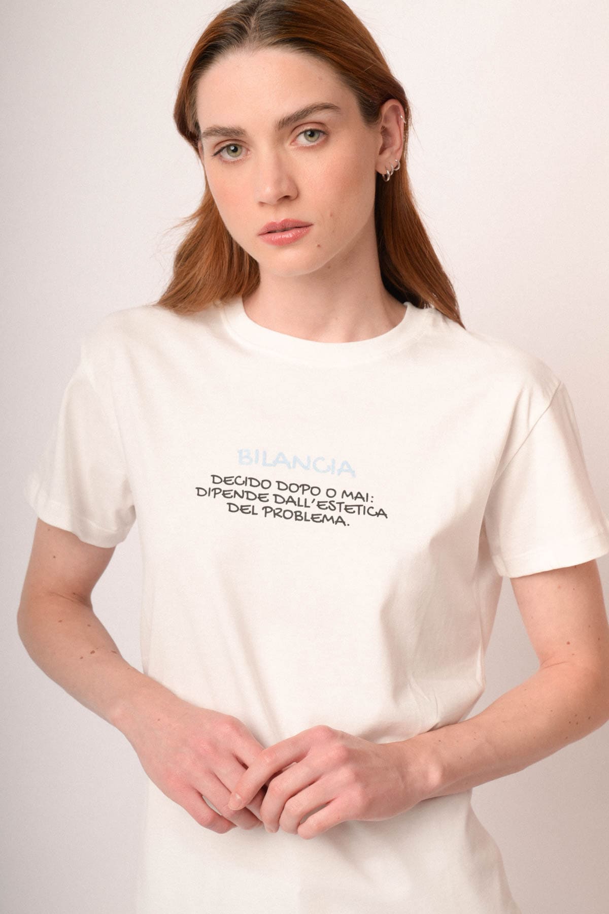 T shirt Bilancia in cotone bianco