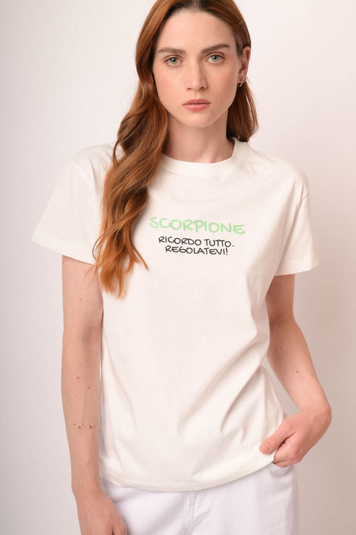 T shirt Scorpione in cotone bianco