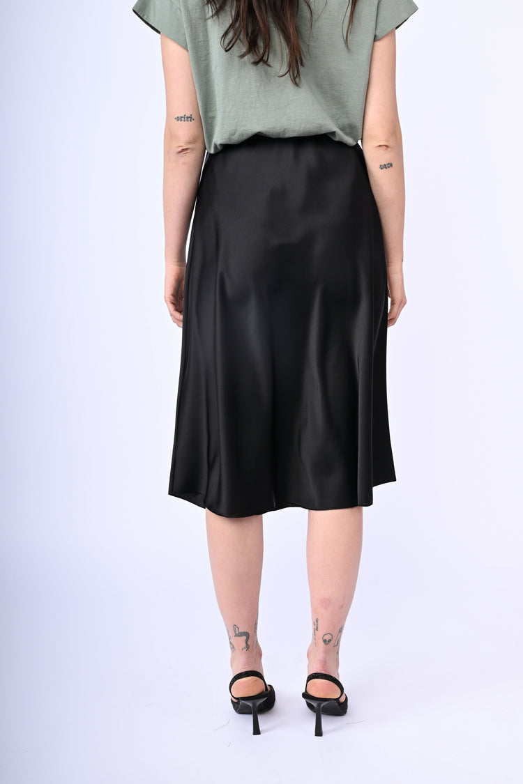 Gonna longuette in raso