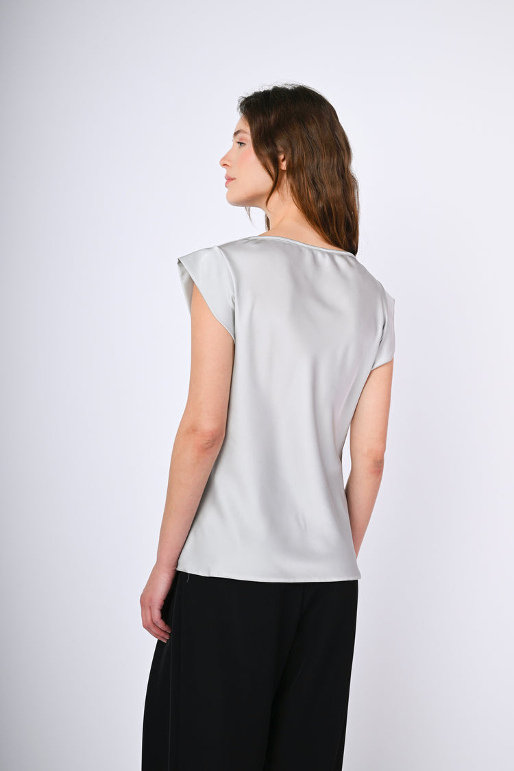 Top con scollo drappeggiato