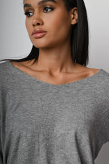 Pull con ampio scollo a V