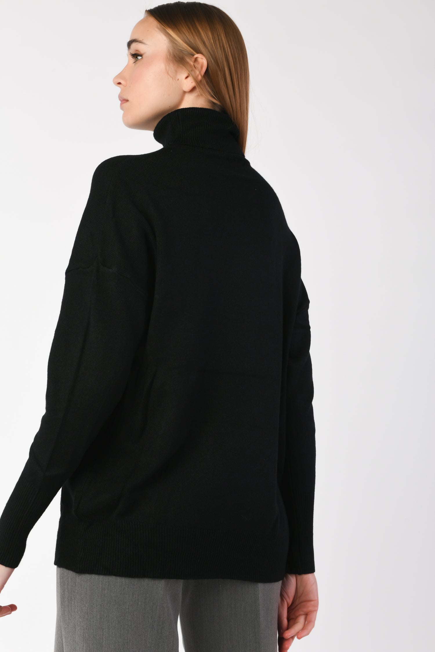 TFM2221NE-23_3_3_252108a5-4784-4fce-8faf-61af652ed2ad